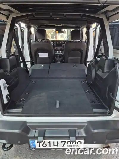 Jeep Wrangler 2023 2.0 автомат (гидро), миниатюра 10