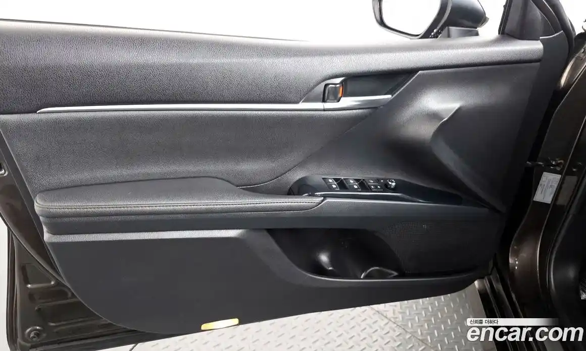 Toyota Camry 2019 2.5 гидро, фото 14