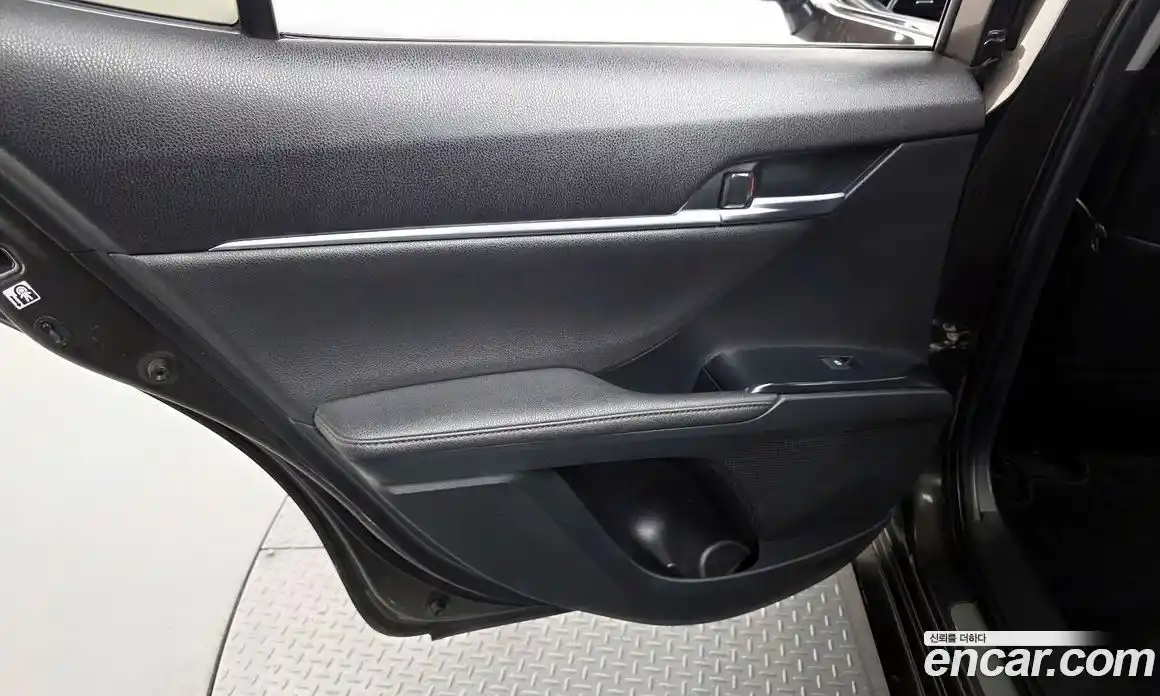 Toyota Camry 2019 2.5 гидро, фото 15