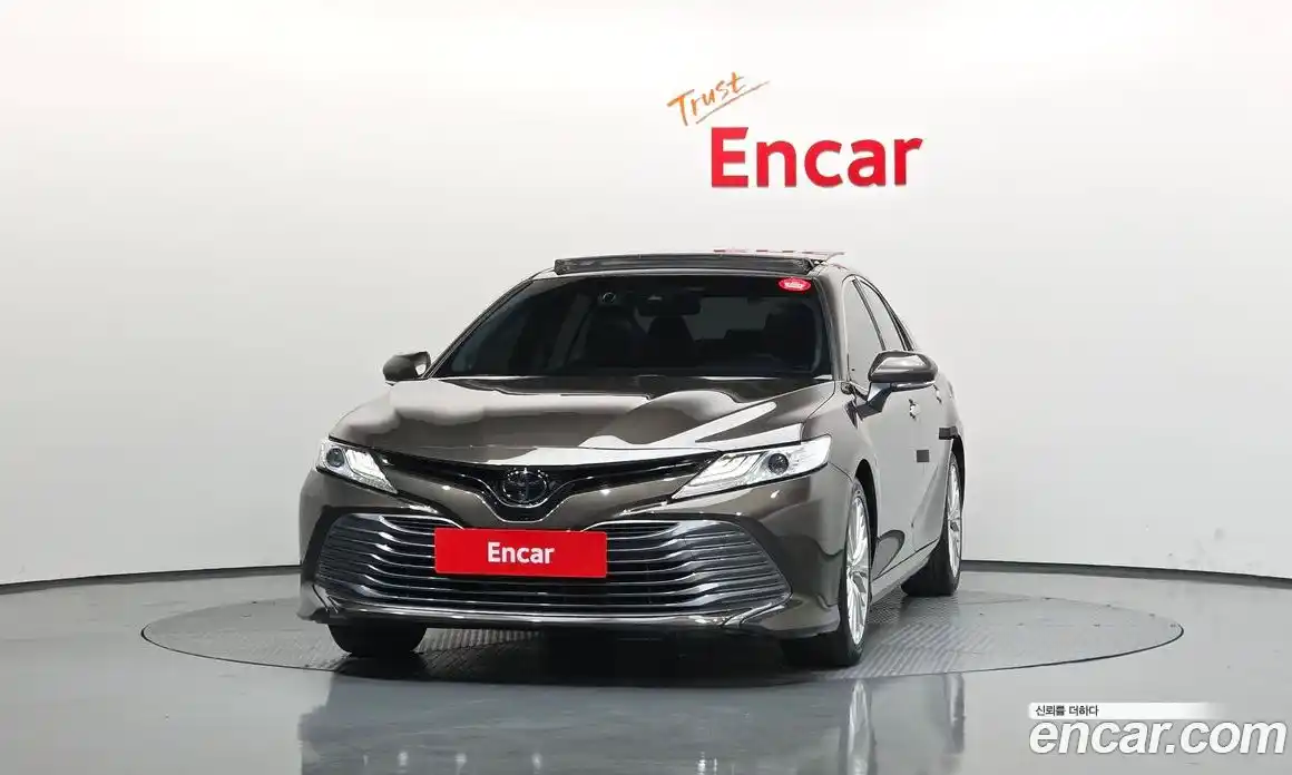 Toyota Camry 2019 2.5 гидро, фото 3