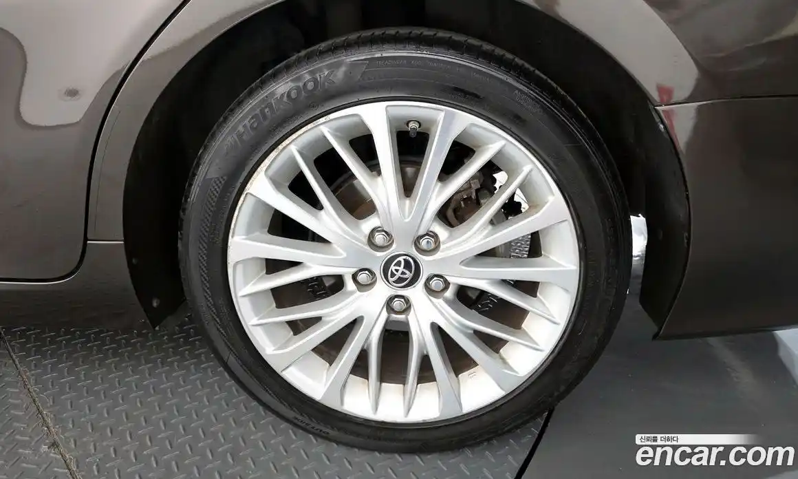 Toyota Camry 2019 2.5 гидро, фото 7