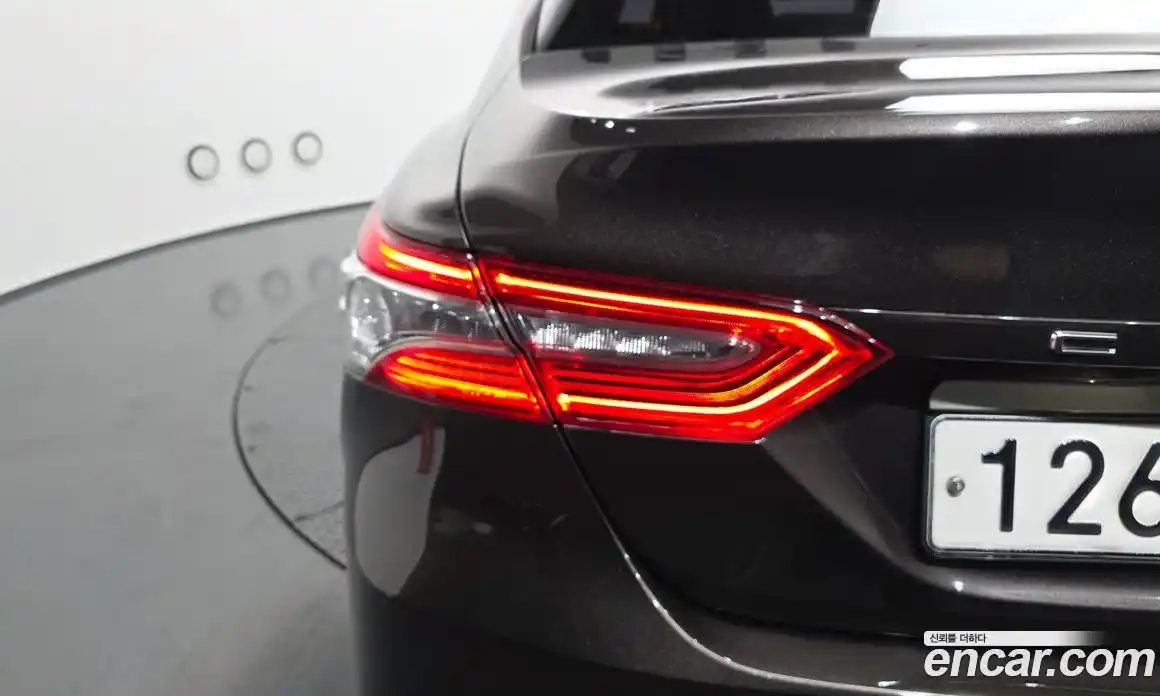 Toyota Camry 2019 2.5 гидро, фото 9