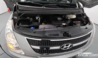 Hyundai Starex 2015 2.5 автомат (гидро), миниатюра 6