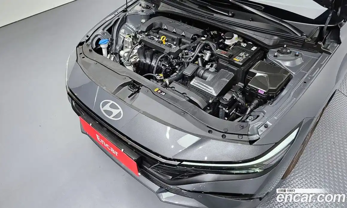Hyundai Avante 2026 1.6 гидро, фото 6