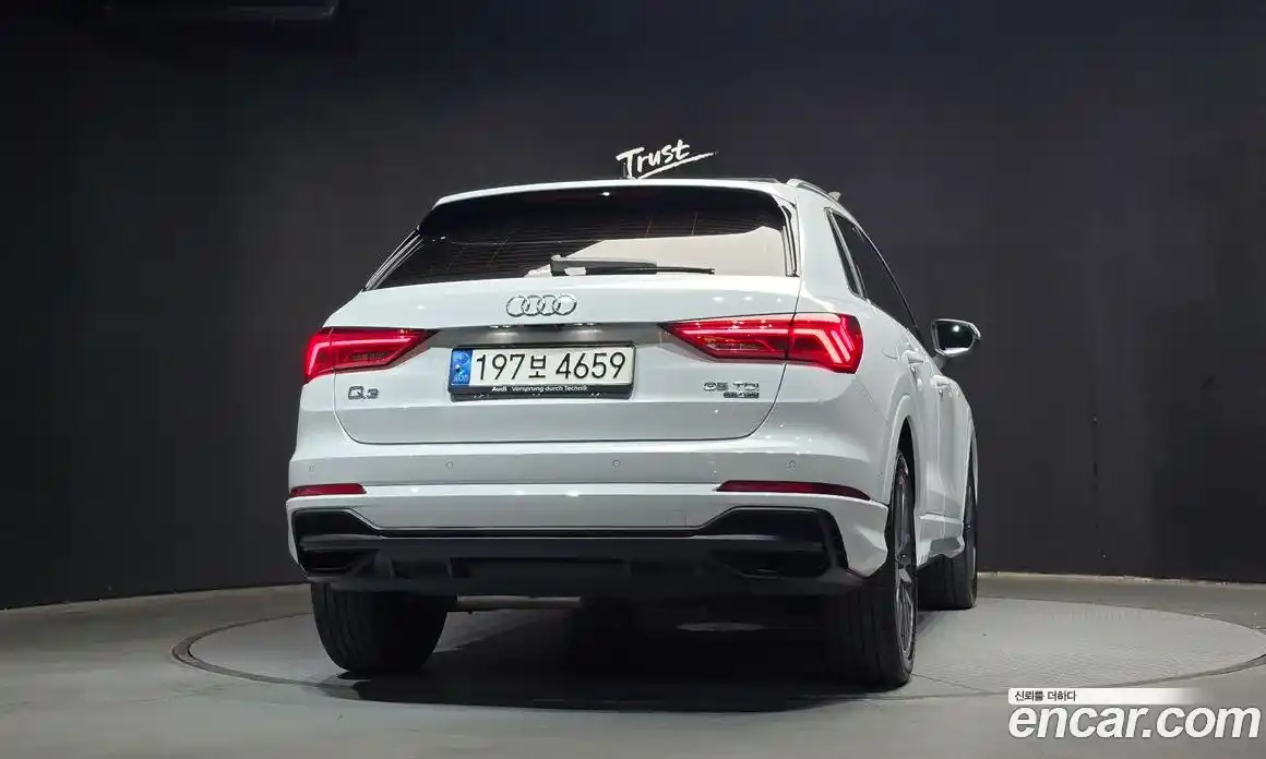 Audi Q3 2022 2.0 гидро, фото 4