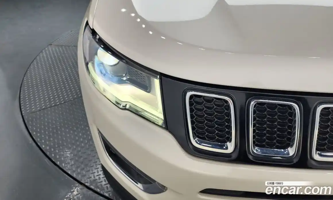 Jeep Compass 2019 2.4 автомат (гидро), фото 8