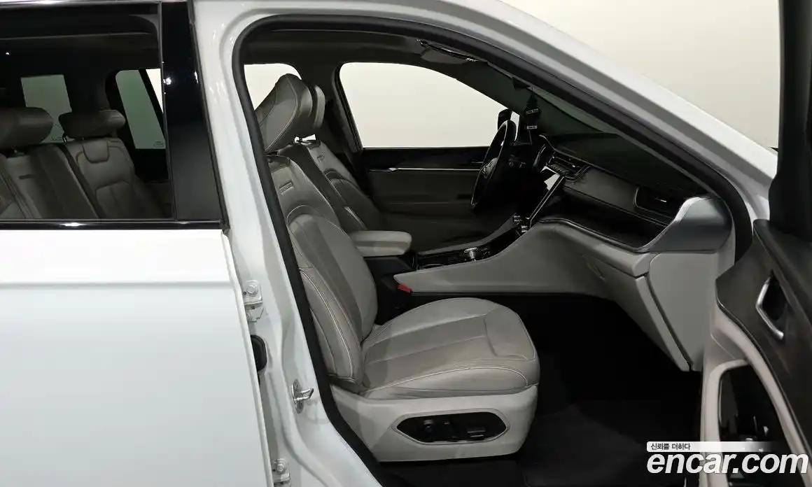 Jeep Cherokee 2021 3.6 автомат (гидро), фото 11