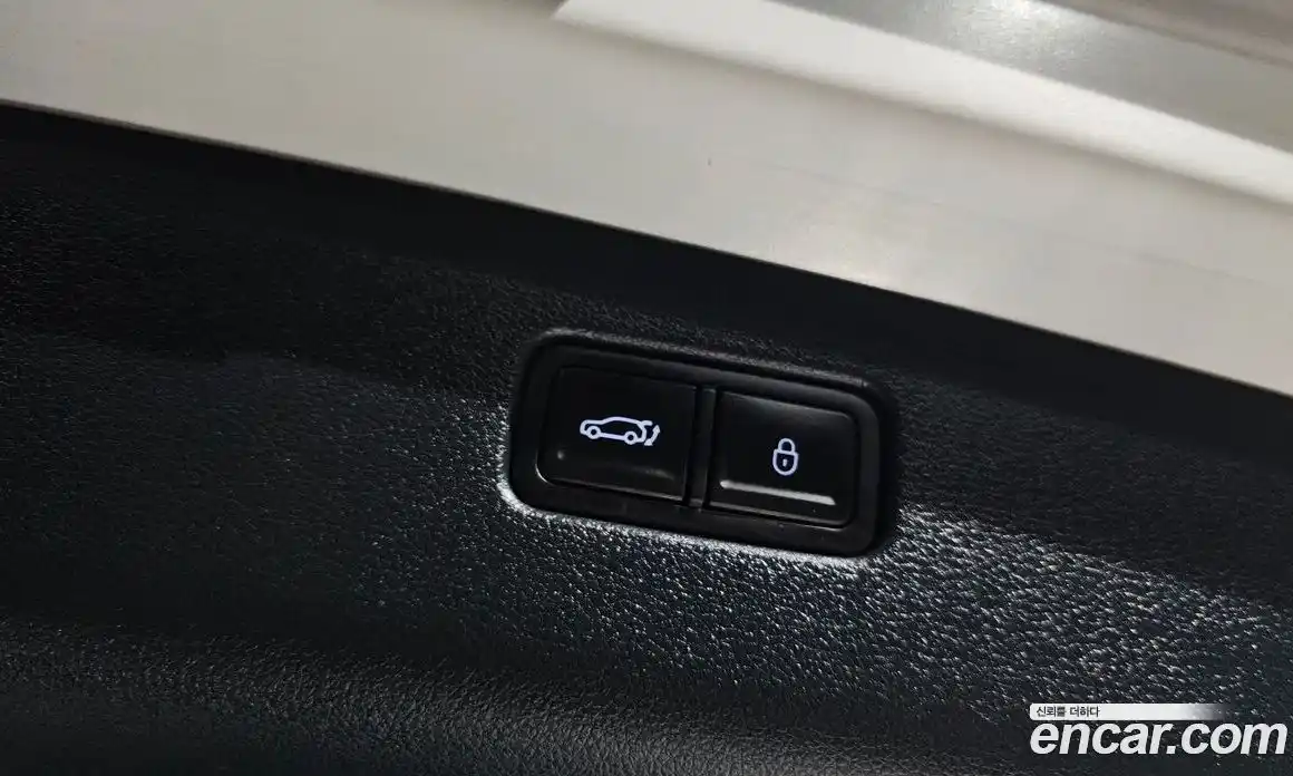 Genesis GV70 2023 2.5 гидро, фото 18
