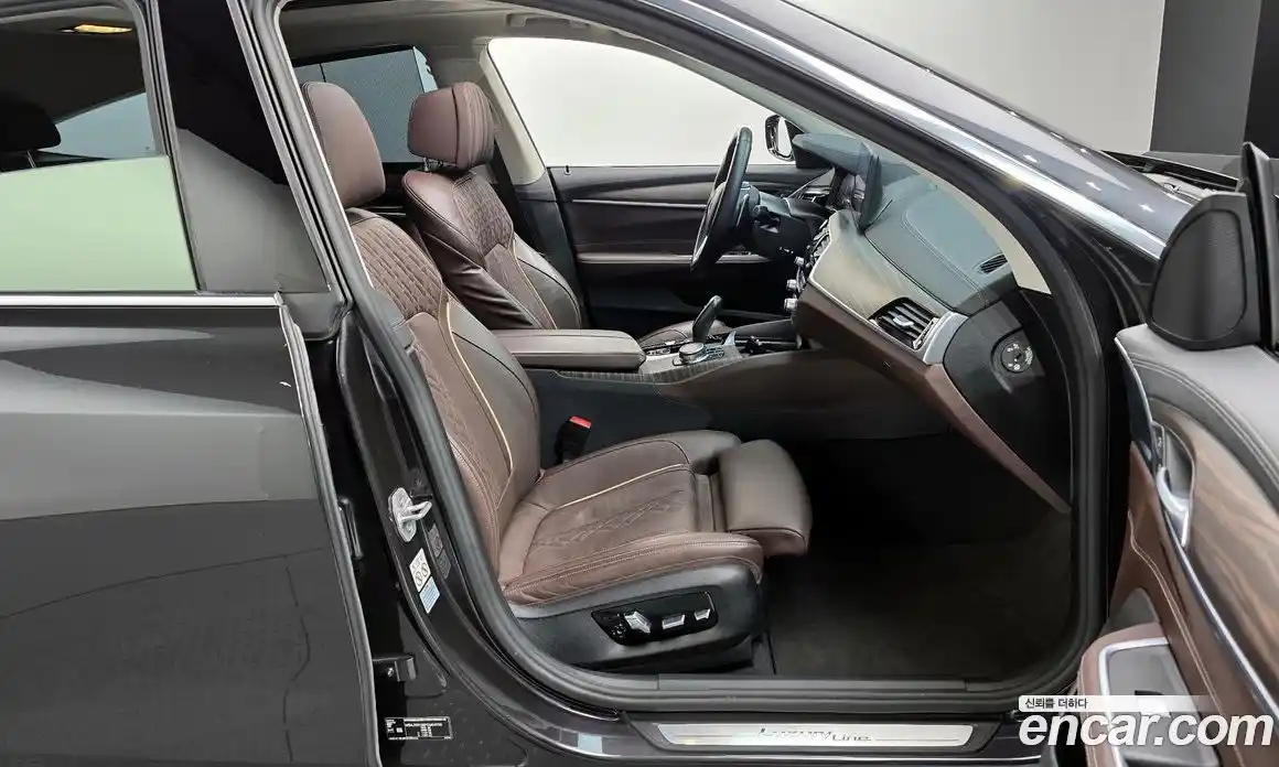 BMW 6-Series 2023 2.0 гидро, фото 10