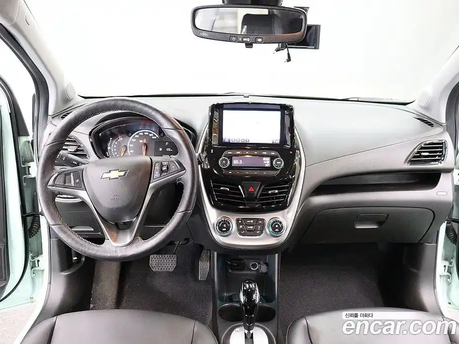 Chevrolet Spark 2017 1.0 автомат (гидро), фото 14