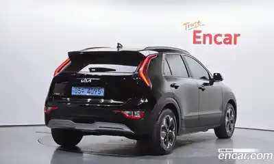 Kia Niro, 2023, 9 681 км