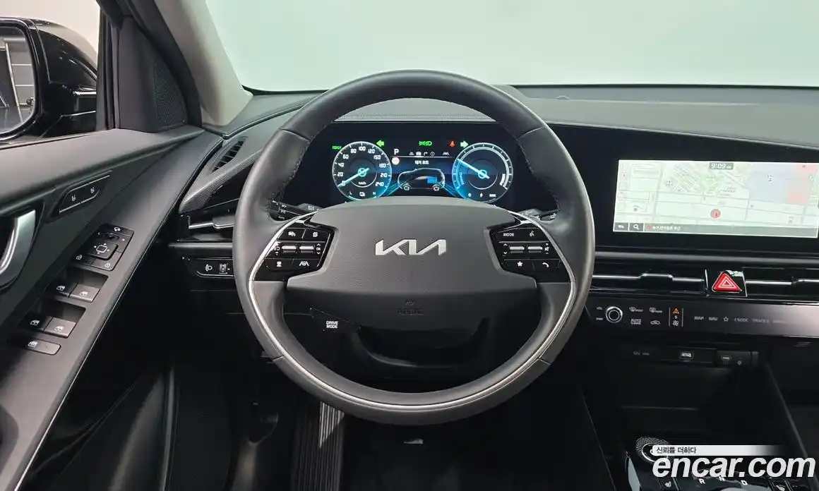Kia Niro 2023 0.2 автомат (гидро), фото 17