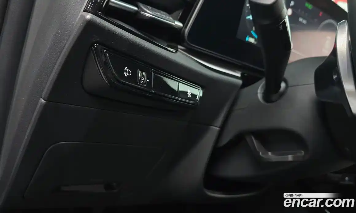 Kia Niro 2023 0.2 автомат (гидро), фото 22