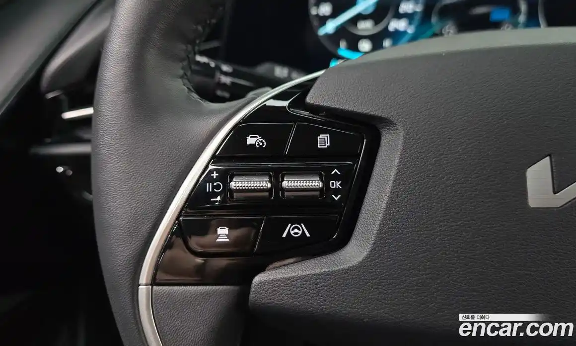 Kia Niro 2023 0.2 автомат (гидро), фото 23