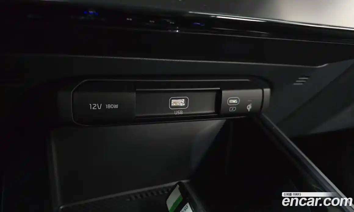 Kia Niro 2023 0.2 автомат (гидро), фото 29