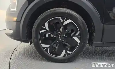 Kia Niro 2023 0.2 автомат (гидро), миниатюра 4