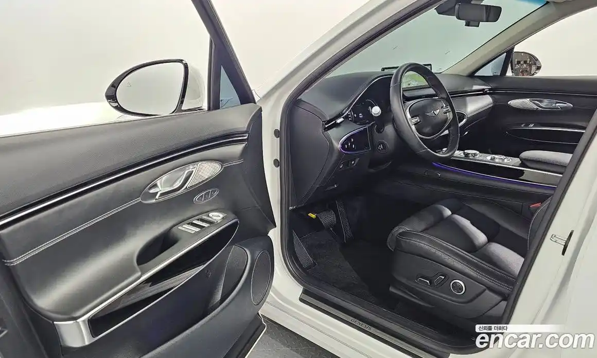 Genesis GV70 2024 2.5 автомат (гидро), фото 13