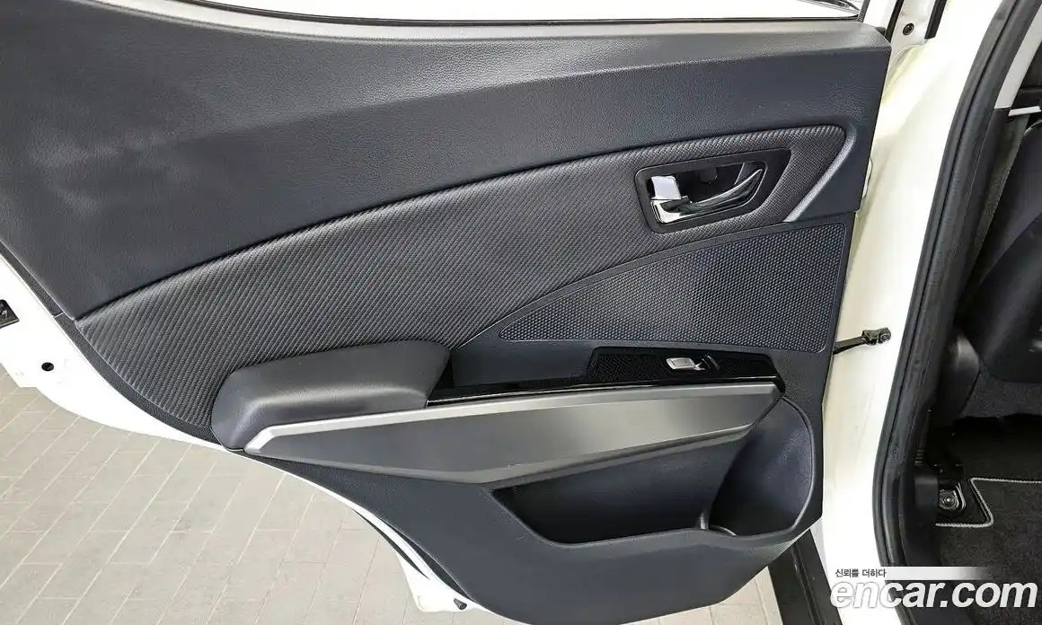 SsangYong TIBOLI 2019 1.6 автомат (гидро), фото 15