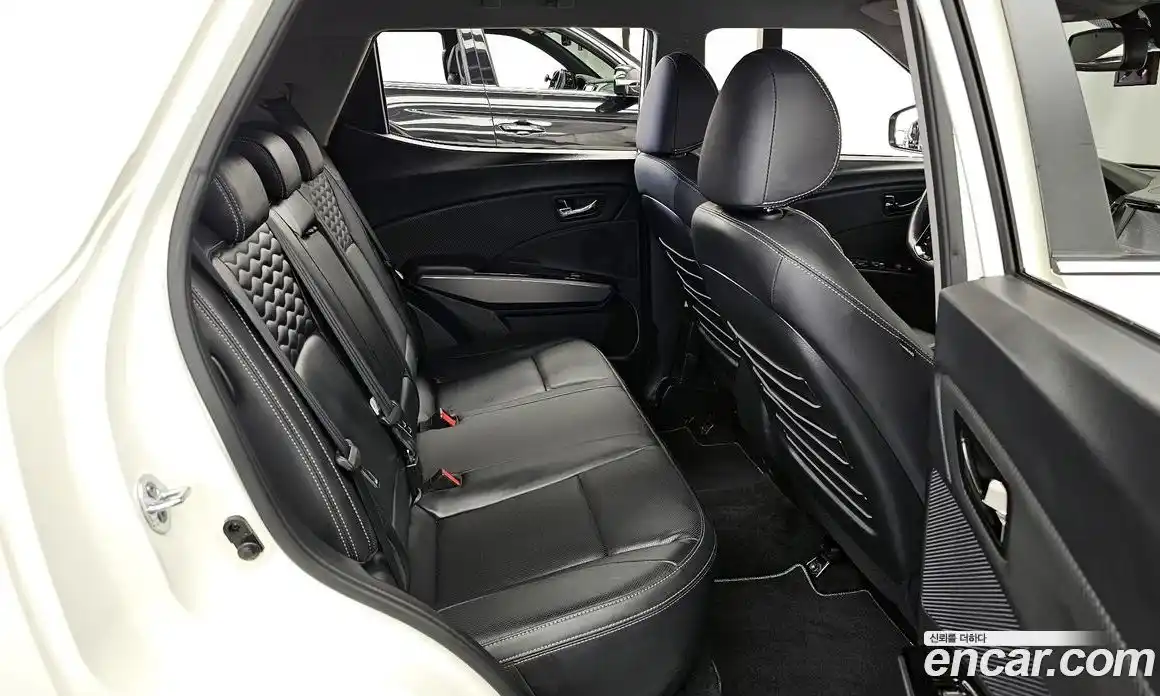 SsangYong TIBOLI 2019 1.6 автомат (гидро), фото 18