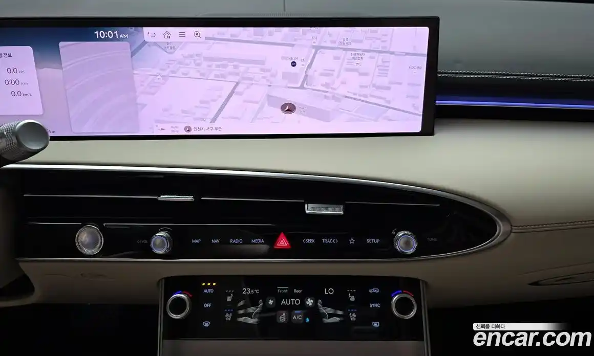 Genesis GV70 2025 2.5 гидро, фото 14