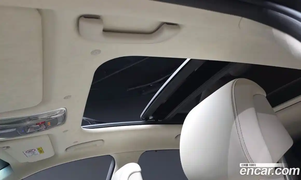 Genesis GV70 2025 2.5 гидро, фото 18