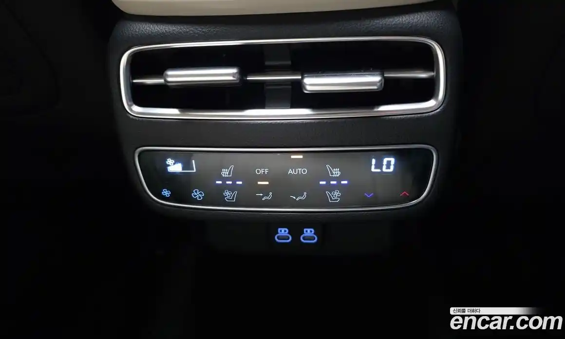 Genesis GV70 2025 2.5 гидро, фото 19