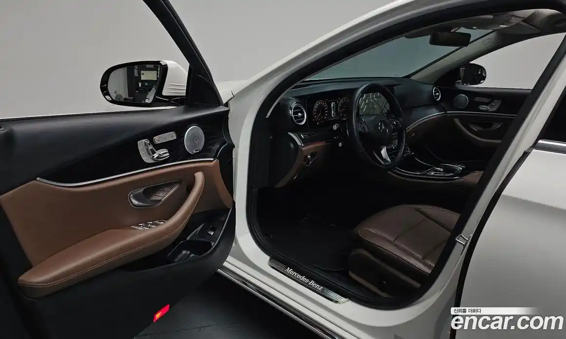 Mercedes-Benz E-Class 2018 2.0 автомат (гидро), фото 13