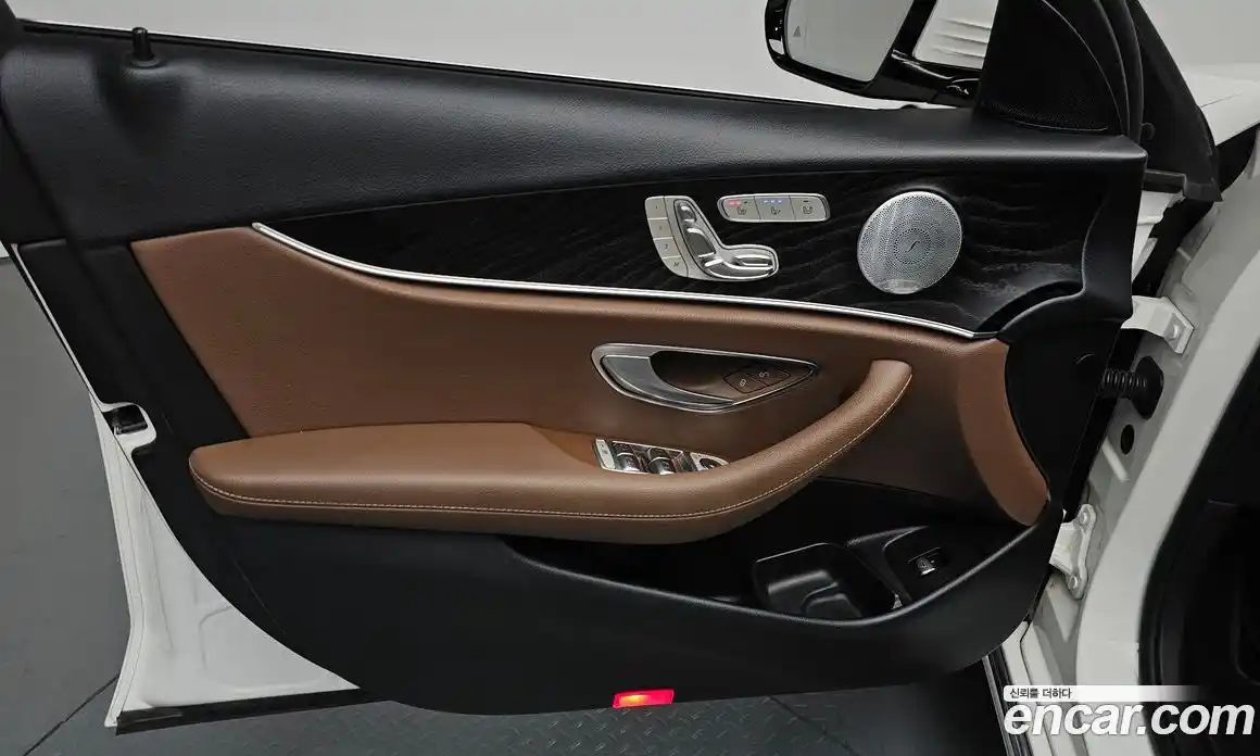 Mercedes-Benz E-Class 2018 2.0 автомат (гидро), фото 14