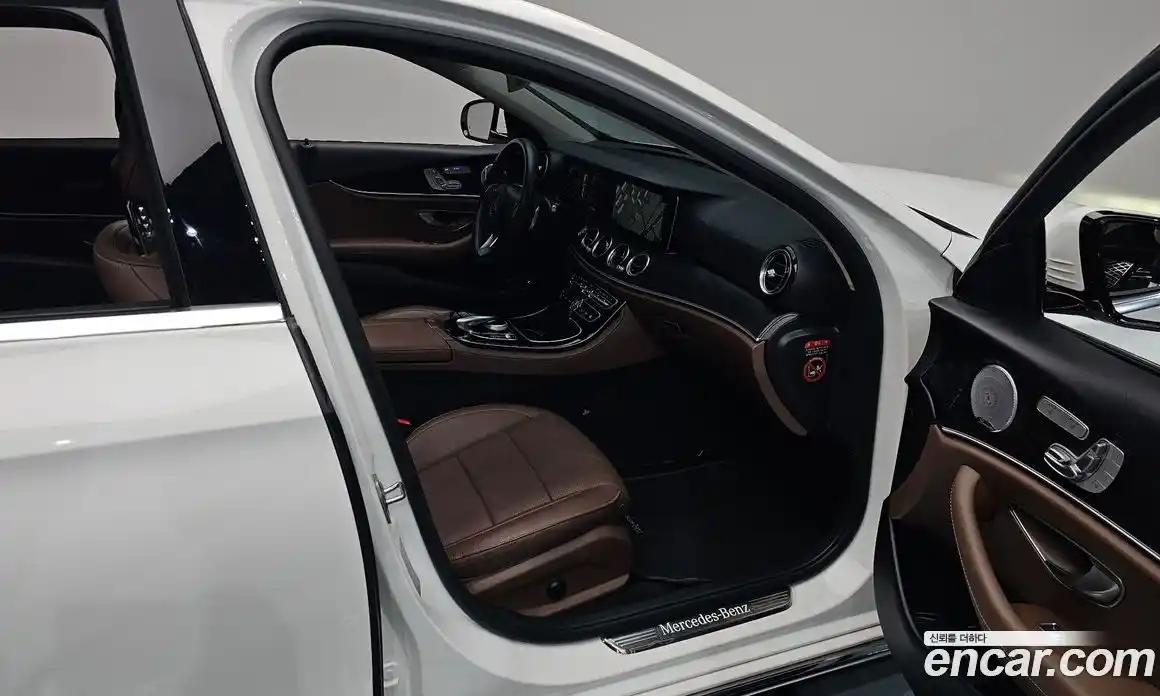 Mercedes-Benz E-Class 2018 2.0 автомат (гидро), фото 16