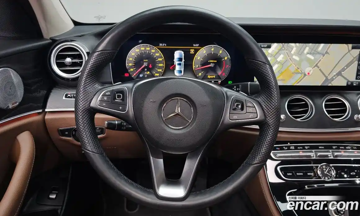 Mercedes-Benz E-Class 2018 2.0 автомат (гидро), фото 18