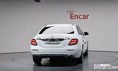 Mercedes-Benz E-Class 2018 2.0 автомат (гидро), миниатюра 4