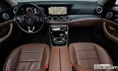 Mercedes-Benz E-Class 2018 2.0 автомат (гидро), миниатюра 10