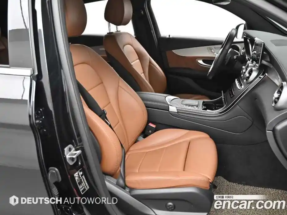Mercedes-Benz GLC-Class 2023 1.9 автомат (гидро), фото 10