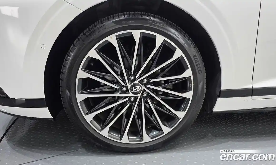 Hyundai Grandeur 2025 1.6 автомат (гидро), фото 5