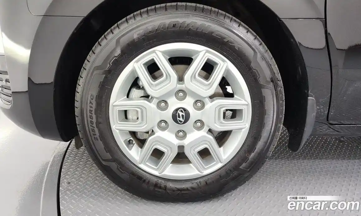 Hyundai Staria 2025 3.5 гидро, фото 5