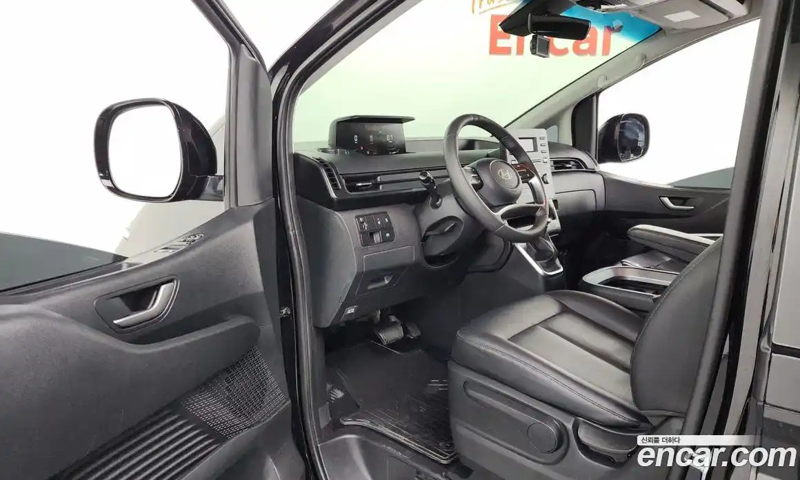 Hyundai Staria 2025 3.5 гидро, фото 10