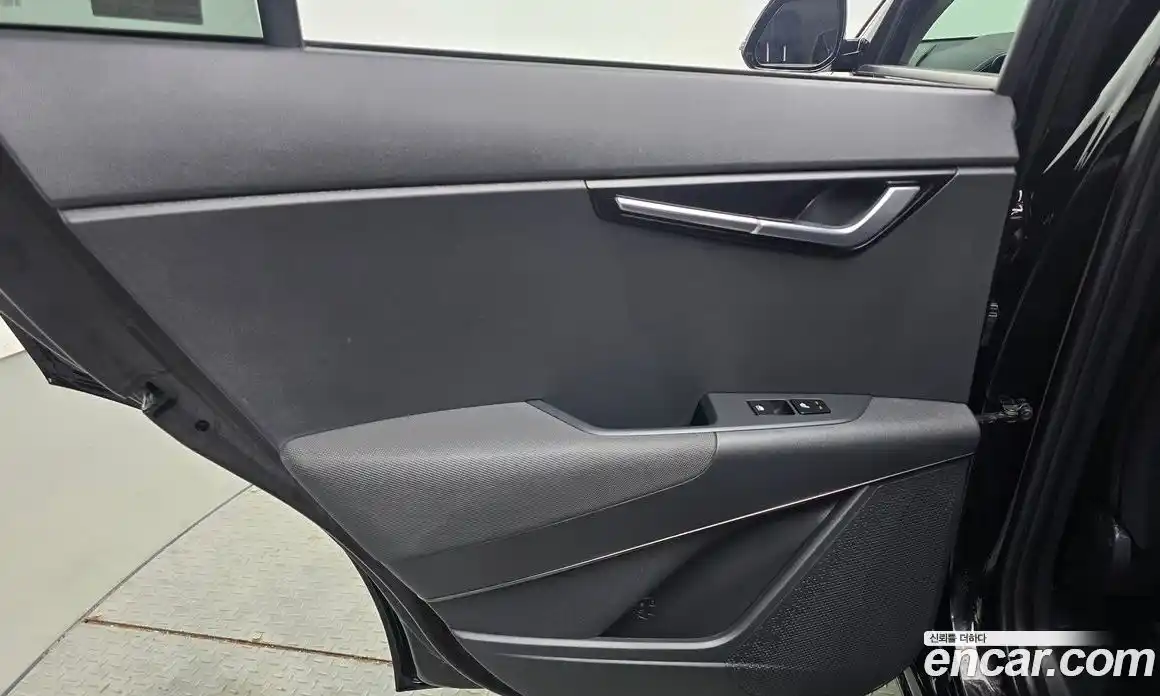 Kia Niro 2023 0.2 автомат (гидро), фото 15