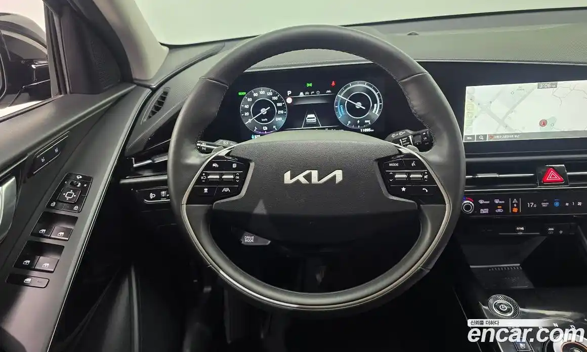 Kia Niro 2023 0.2 автомат (гидро), фото 20