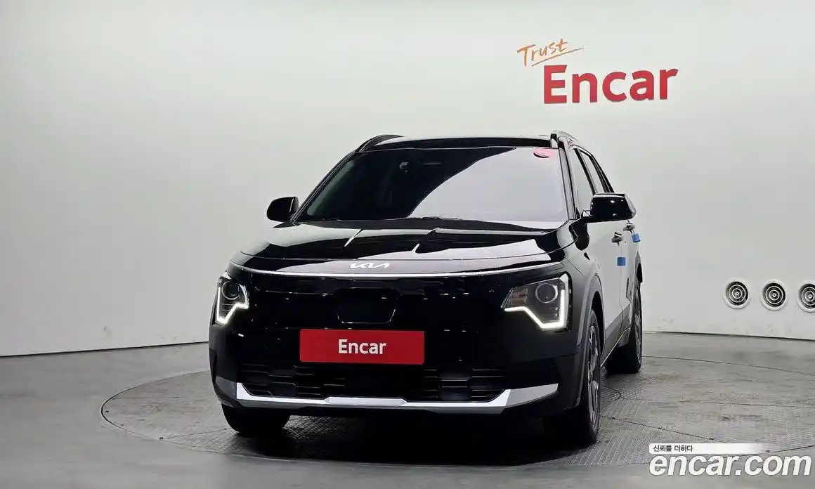Kia Niro 2023 0.2 автомат (гидро), фото 3