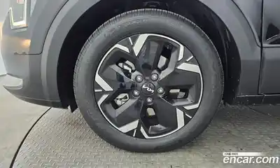 Kia Niro 2023 0.2 автомат (гидро), миниатюра 5