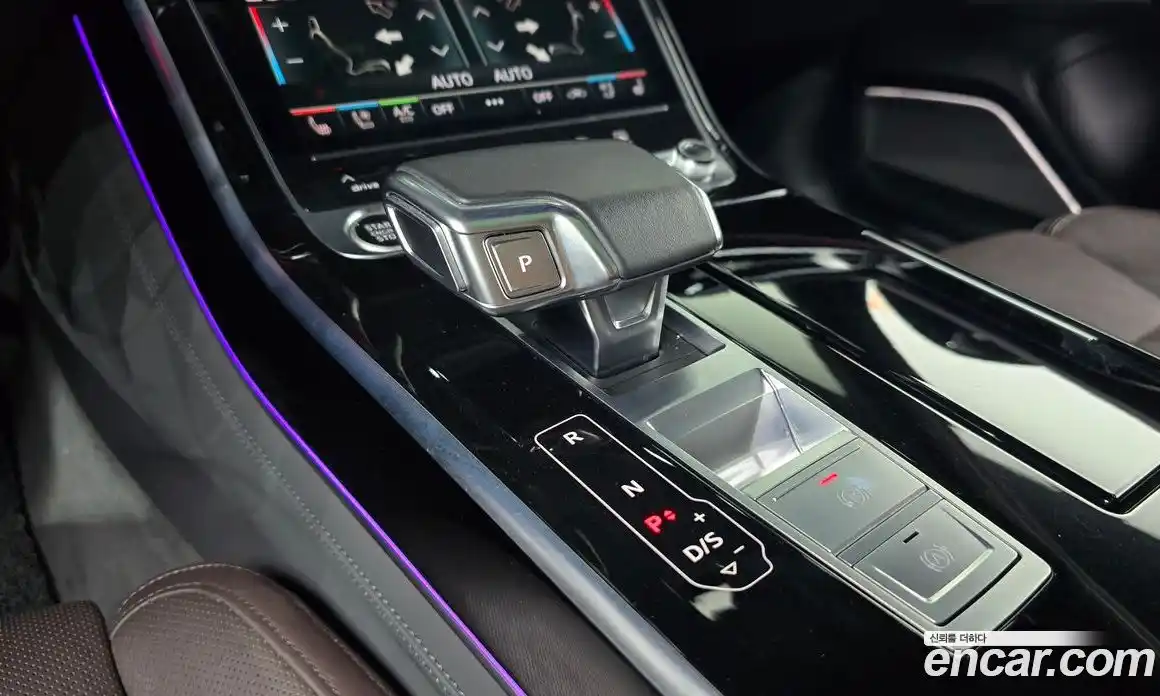 Audi A8 2021 3.0 автомат (гидро), фото 12