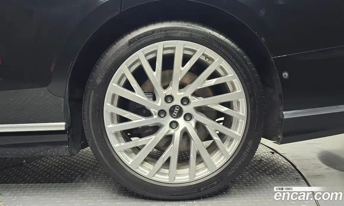 Audi A8 2021 3.0 автомат (гидро), фото 7