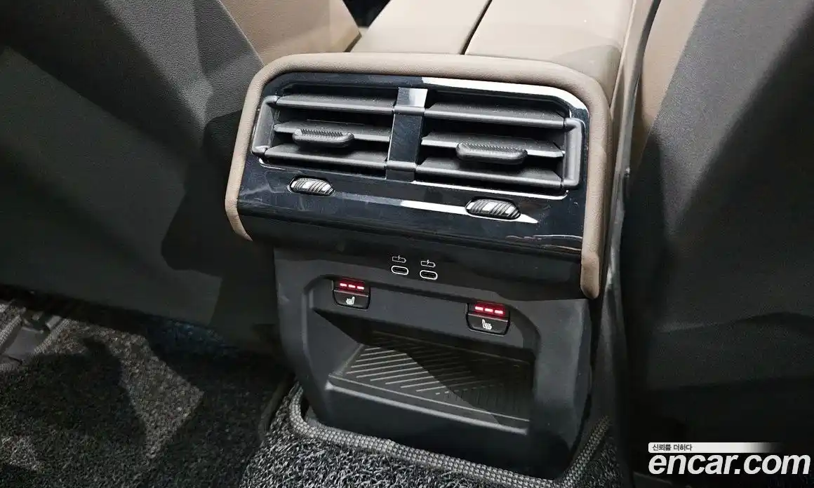 BMW 5-Series 2025 2.0 гидро, фото 24