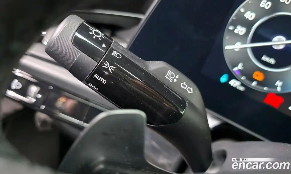 Kia Niro 2023 0.2 автомат (гидро), фото 27