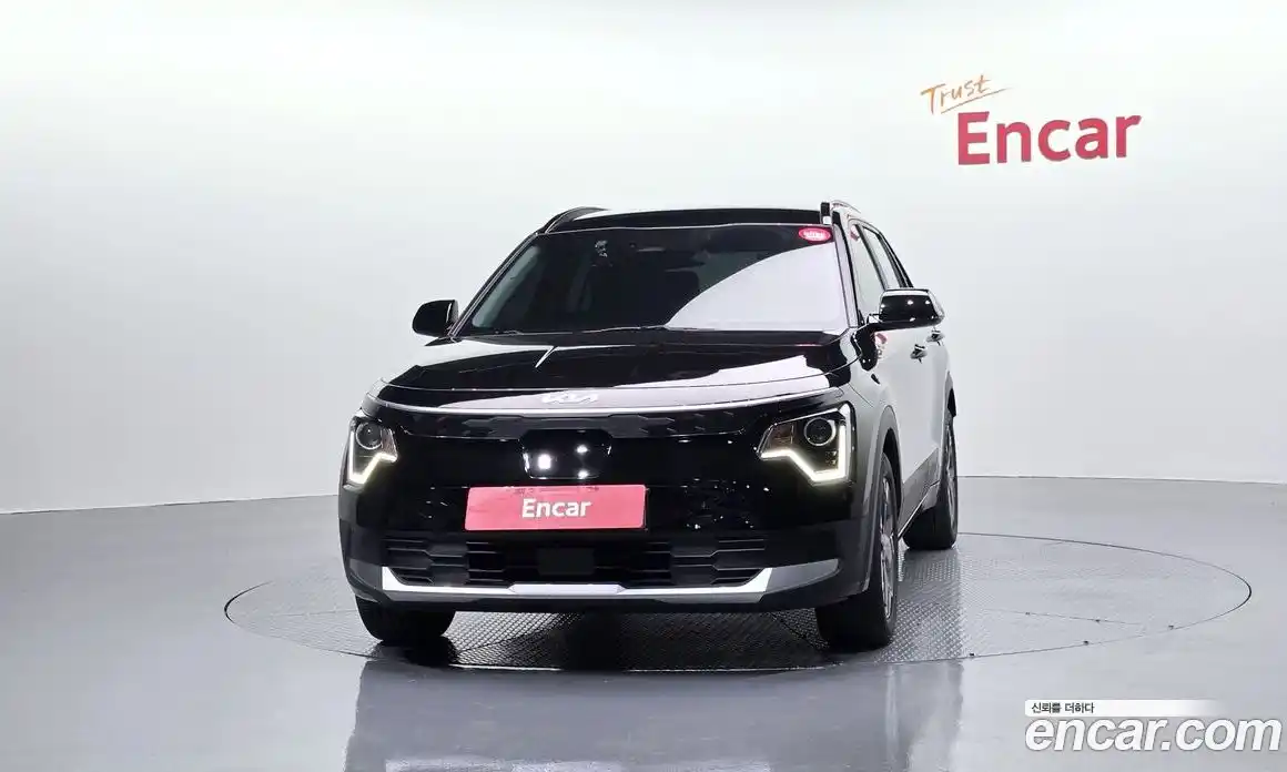Kia Niro 2023 0.2 автомат (гидро), фото 3