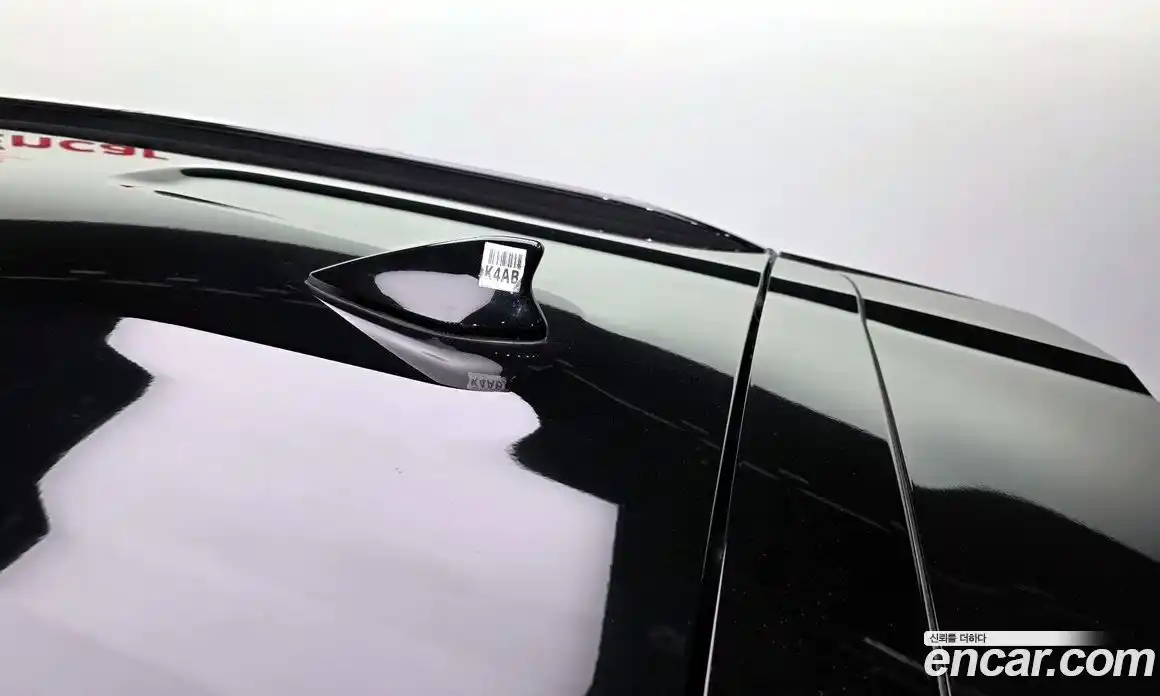 Kia Niro 2023 0.2 автомат (гидро), фото 32