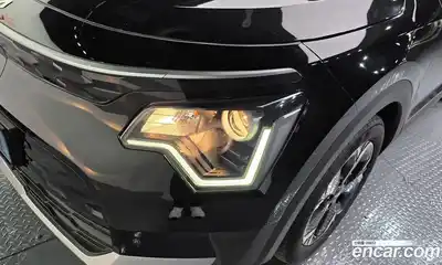 Kia Niro 2023 0.2 автомат (гидро), миниатюра 8