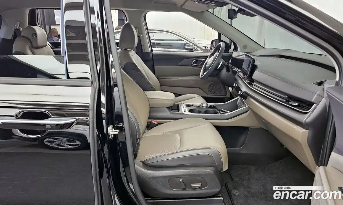 Kia Carnival 2024 2.2 автомат (гидро), фото 17