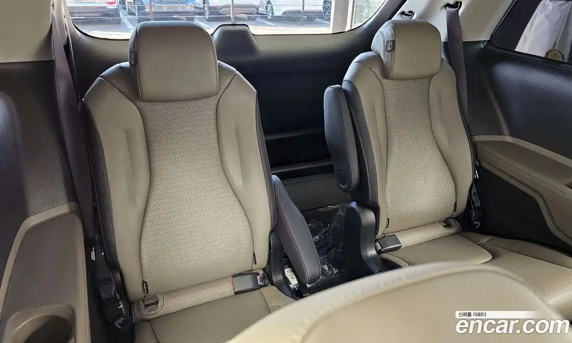 Kia Carnival 2024 2.2 автомат (гидро), фото 32