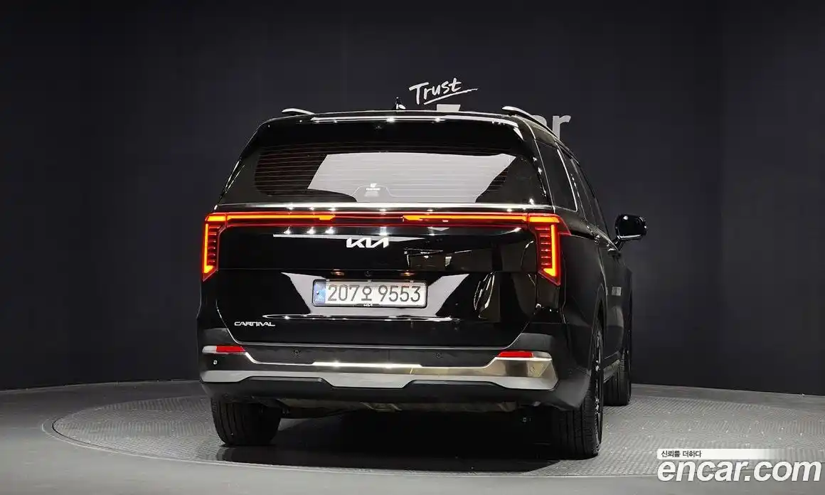 Kia Carnival 2024 2.2 автомат (гидро), фото 4